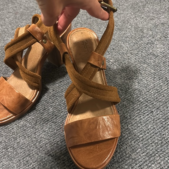 FRYE sandals - Picture 7 of 7